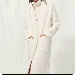 Wilfred from Aritzia sold out dujardin stylemidi lengthfront slip pockets